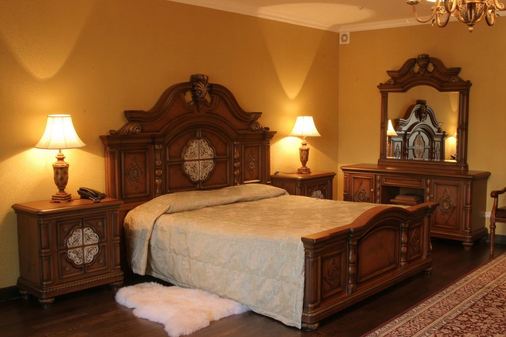 Karagandy Merey Hotel חדר תמונה