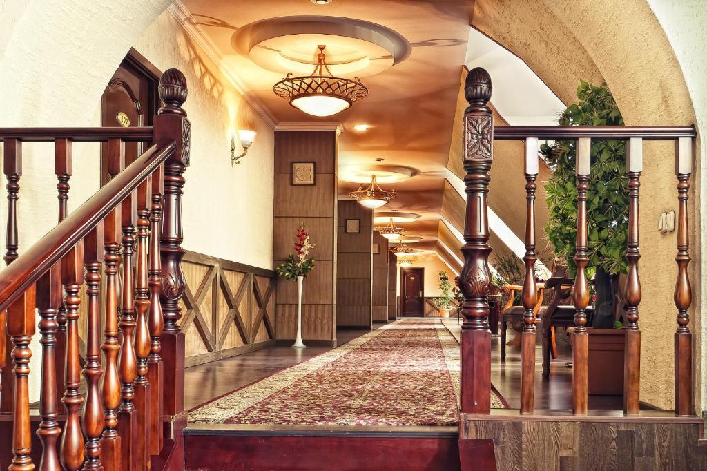 Karagandy Merey Hotel מראה חיצוני תמונה