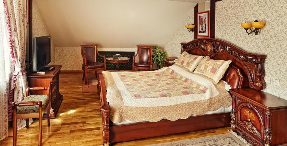 Karagandy Merey Hotel חדר תמונה